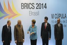 Pemimpin BRICS Desak...