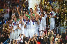 Lahm: Jerman Siap Gantikan...