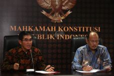 Hakim Konstitusi Sudah...