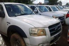 Lelang Mobil 4x4 Mulai...