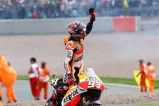 Marquez Juara Dunia...