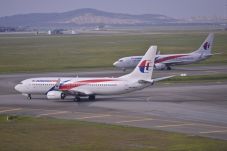 Lintasi Rute MH17, Pesawat-pesawat...