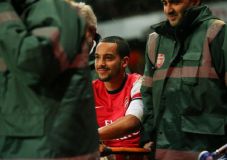 Walcott Kembali Berlatih...