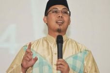 Ayam Roket