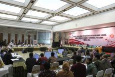 Rapat Pleno KPU Terkait...