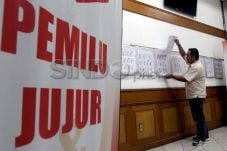Bawaslu Nyerah Tangani...