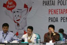 KPU Kebut Rekapitulasi...