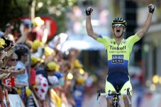 Rogers Kuasai Etape...