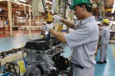 Basis Produksi dan Ekspor...