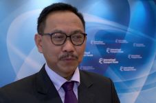 Lebaran Sambil Pantau...