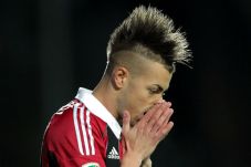 Milan Panik Madrid Incar...