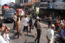 Cegah Kemacetan di Pasar...
