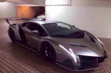 Lamborghini Veneno Kepergok...