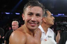 Golovkin Memukul di...