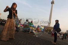 Mau Naik Monas, Pengunjung...
