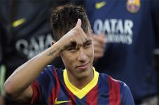 Neymar Dipastikan 100...
