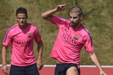 Pique Terlempar Dari...
