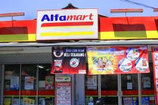 Omzet Alfamart Lebaran...