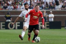 Lawan Swansea, Rooney...
