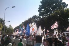Tiba di MK, Prabowo-Hatta...