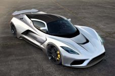 Hennessey Bangun Venom...