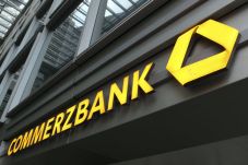 Commerzbank Laporkan...