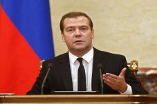 Rusia Hentikan Impor...