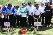 15.000 Lubang Biopori...