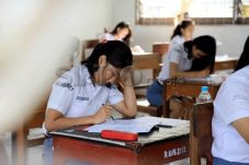 Waktu Jam Belajar Sekolah...