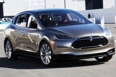 Tesla Model X Diprediksil...
