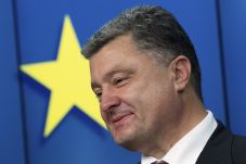 Poroshenko Pertimbangan...