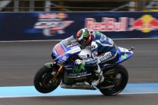 Lorenzo Sulit Balap...
