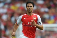 Meriam London Siap Meledak...