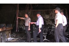 Kantor BRI Kendal Terbakar,...