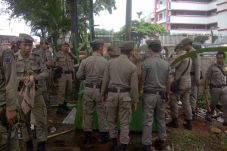 Penertiban Bangunan...