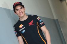 Marquez Ingin Lahap...