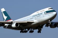 Cathay Pacific Bukukan...