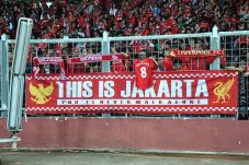 Tahun Depan, Liverpool...