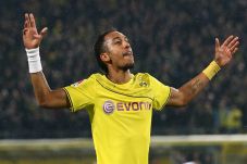 Cara Unik Aubameyang...