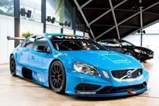 Volvo Sematkan Tenaga...