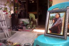 Meninggal di Korsel,...
