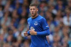 Everton Terancam Kehilangan...