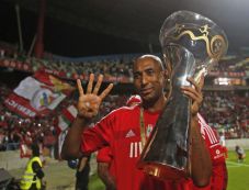 Hubungan Gelap Juve-Luisao...