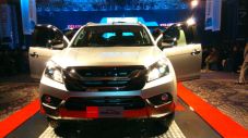 Ini Isuzu MU-X The Real...