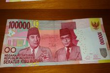 40 Juta Lembar Uang...