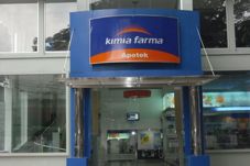 Kimia Farma Gandeng...