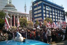 Jelang Putusan MK, Pendemo...