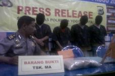 4 Mahasiswa di Yogyakarta...