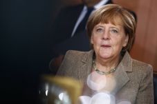 Merkel: Sanksi Terhadap...