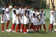 Kuda Pegasus Serius...